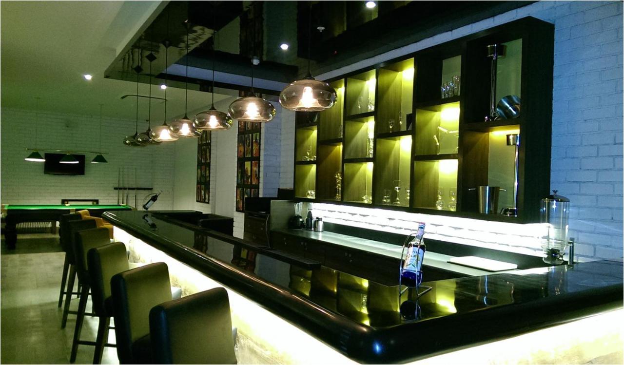 Lemon Tree Hotel, Gachibowli, Hyderabad Exterior foto